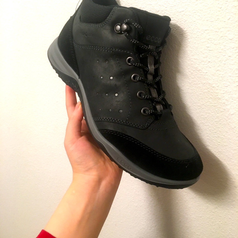 ecco man shose